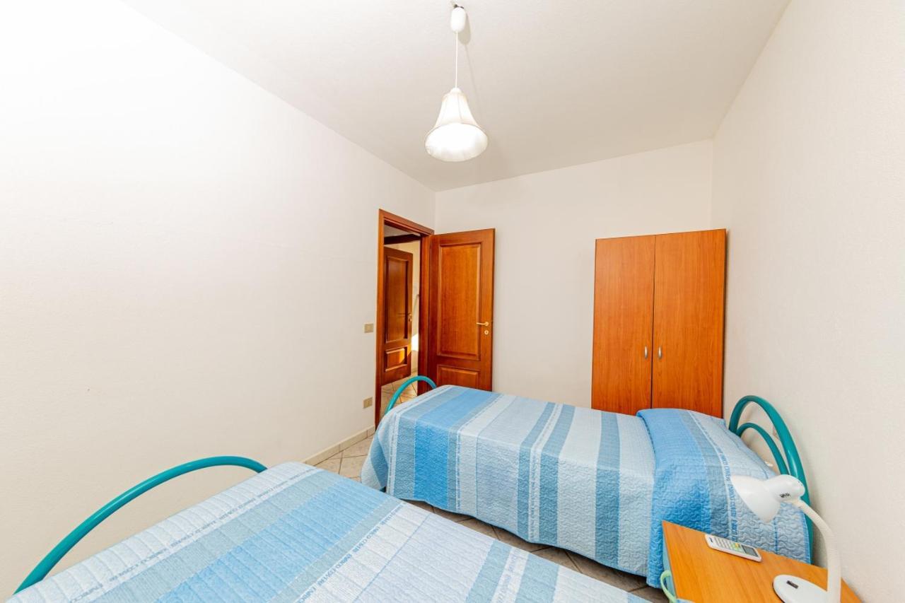 Appartamento Residenziale Trilocale 6 Posti Letto Via Sardegna San Teodoro San Teodoro  Zewnętrze zdjęcie